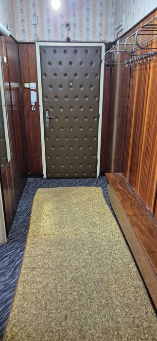 Продава се Тристаен апартамент в Казанлък - 90 кв.м за 1320 €/кв.м - Снимка #1