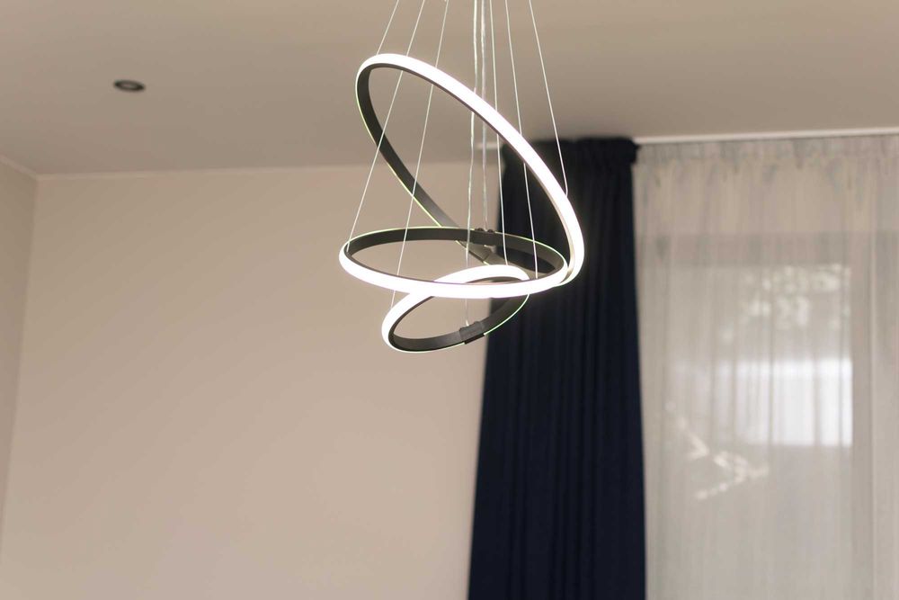 Нов LED - Лед Полилей с дистанционно