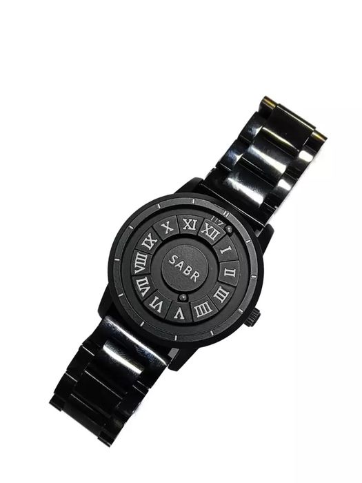 EUTOUR magnitli soat, SABR yozuvli, Shveytsariya mexanizmi bilan