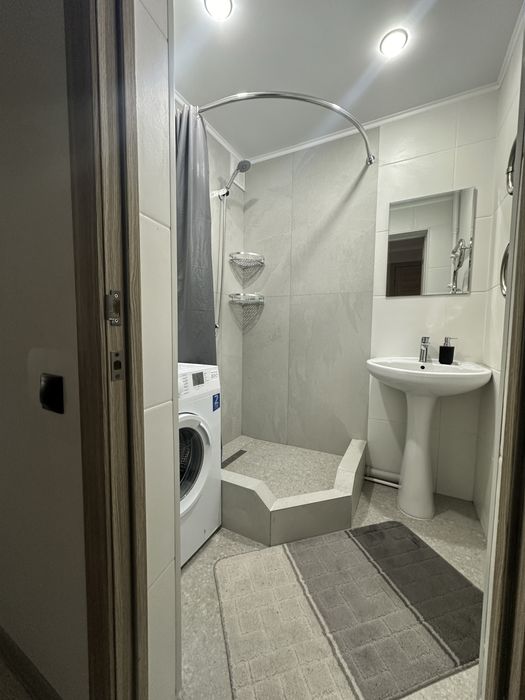 СДАМ ПОСУТОЧНО 2 ком.квартира.Центр