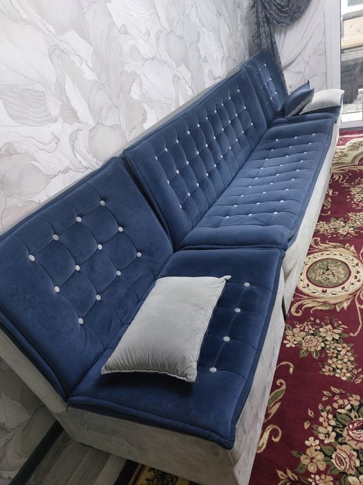 Мягкая мебель для зала