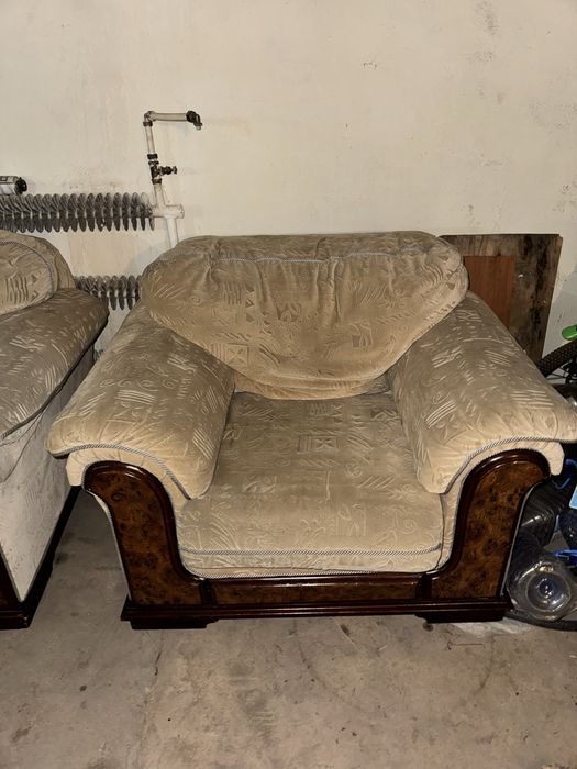 Продам диваны 3+2+1+1