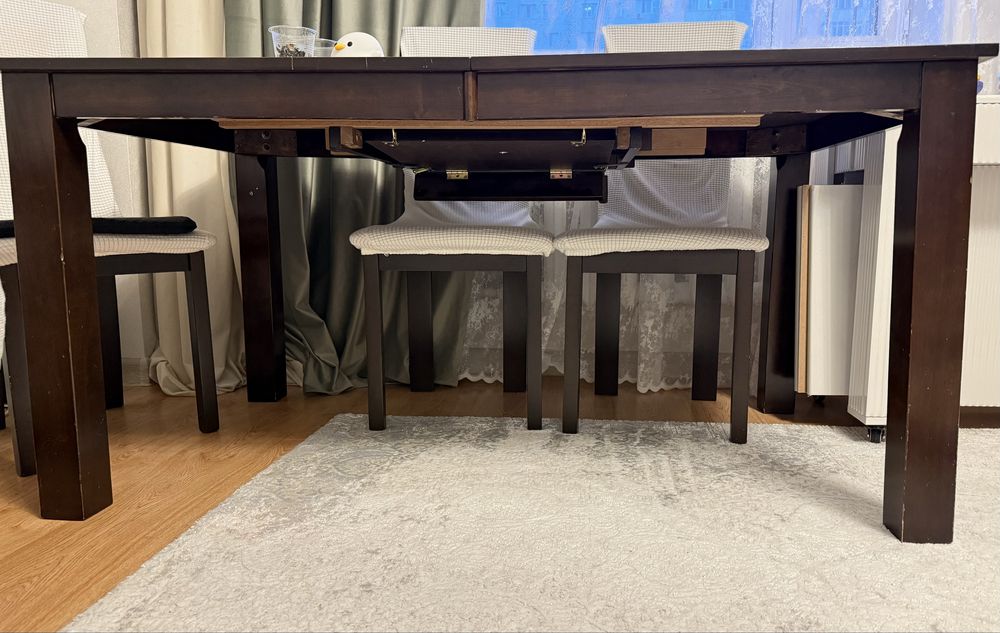 Продам 6 стульев и стол