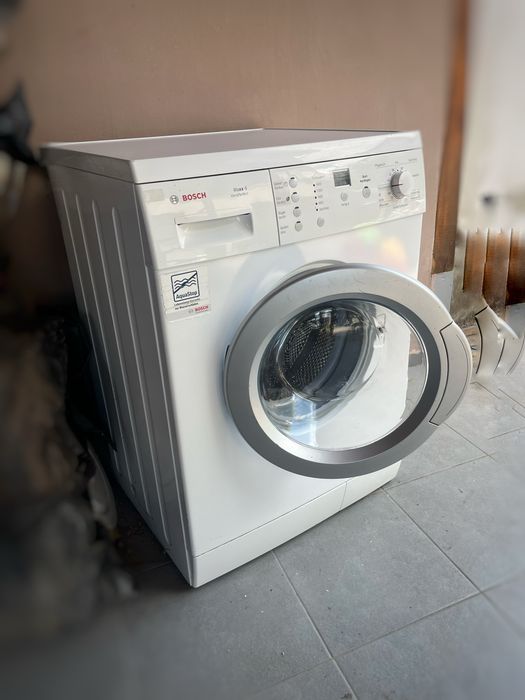 Продавам Пералня BOSCH