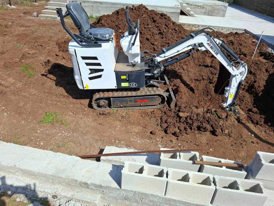 Услуги с мини багер и самосвал