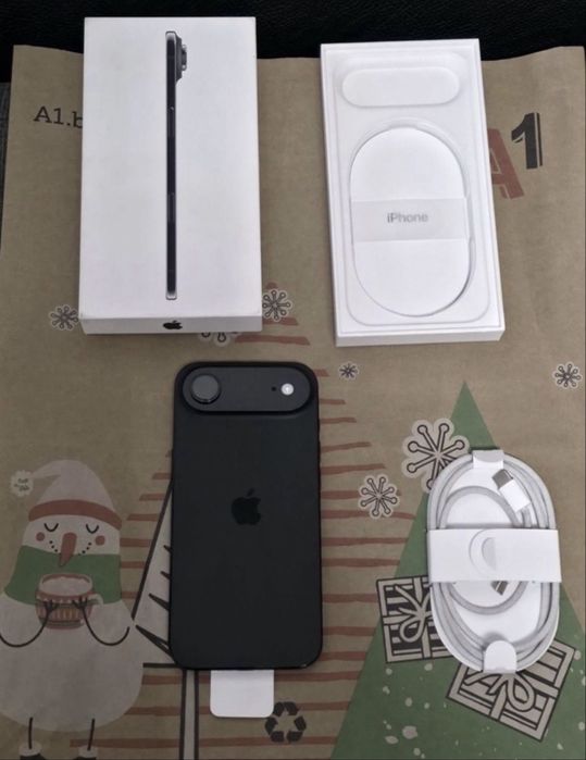256GB iPhone 17 Air Гаранция от A1 до 2027г. Black | Черен