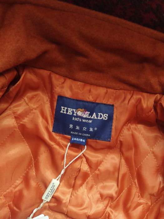 Продам пальто на мальчика 11 лет