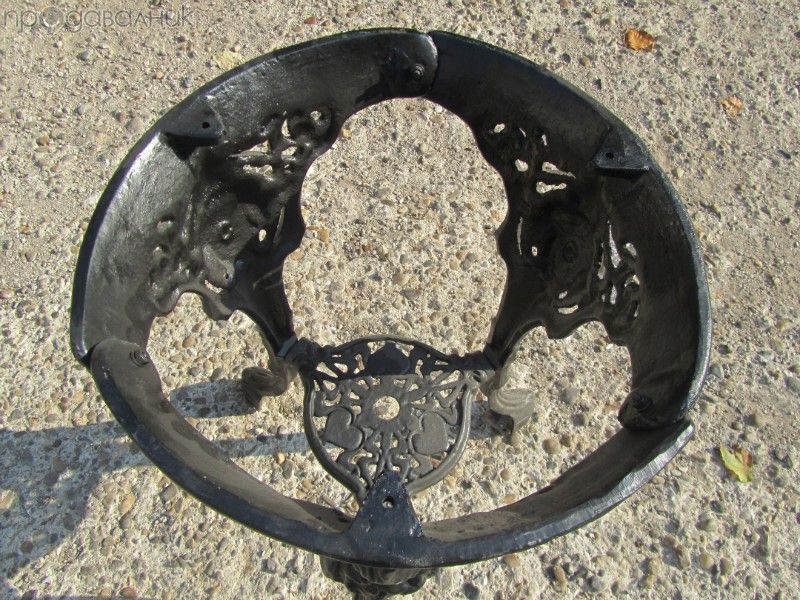 ЧИСТО НОВИ разглобяеми чугунени маси с орнаменти. Отстъпки за количест