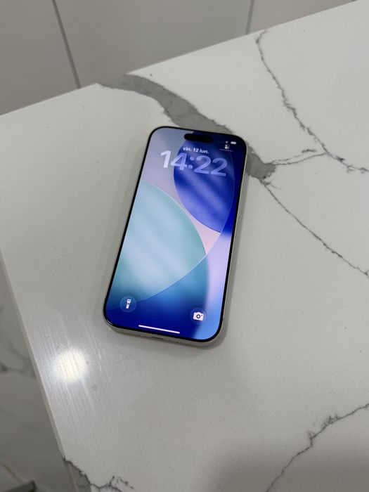 Vand Iphone 17 Pro 128 Gb White / impecabil / 100% baterie / 24 incarcari