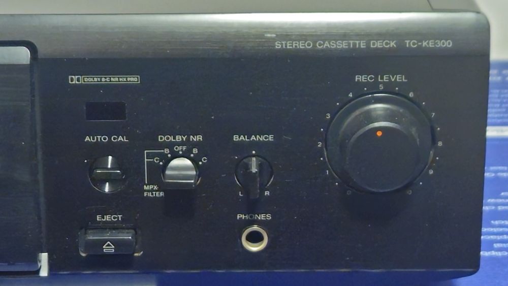 Sony TC-KE400S, stare foarte buna, cu fata de TC-KE300, Dolby S