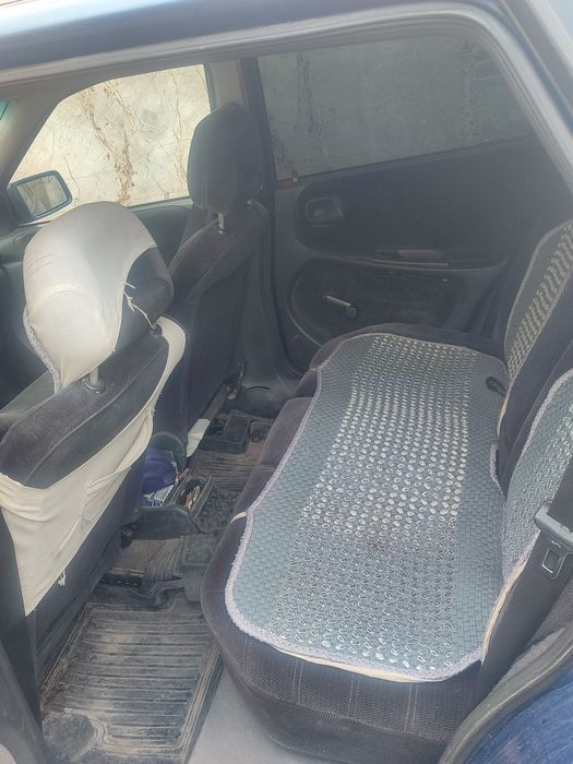 Машина opel astra