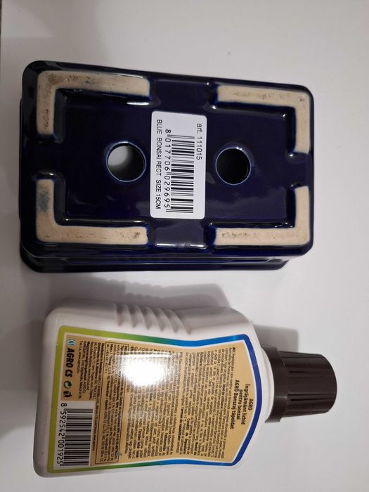 Ghiveci si fertilizant bonsai