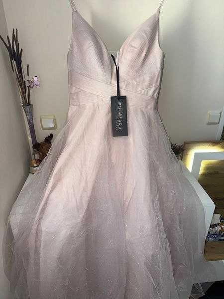 Дамска рокля 180