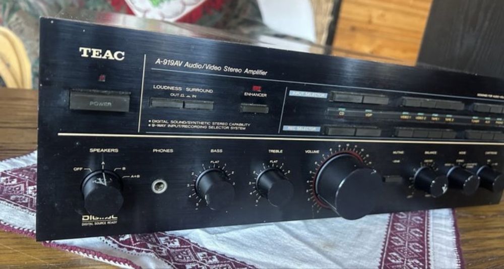 Vand amplificator Teac 2x110w