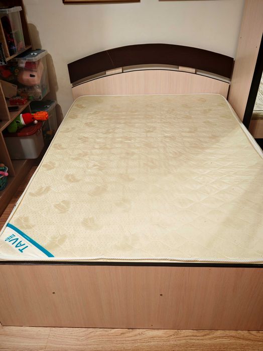 Отдам Матрас 140х200