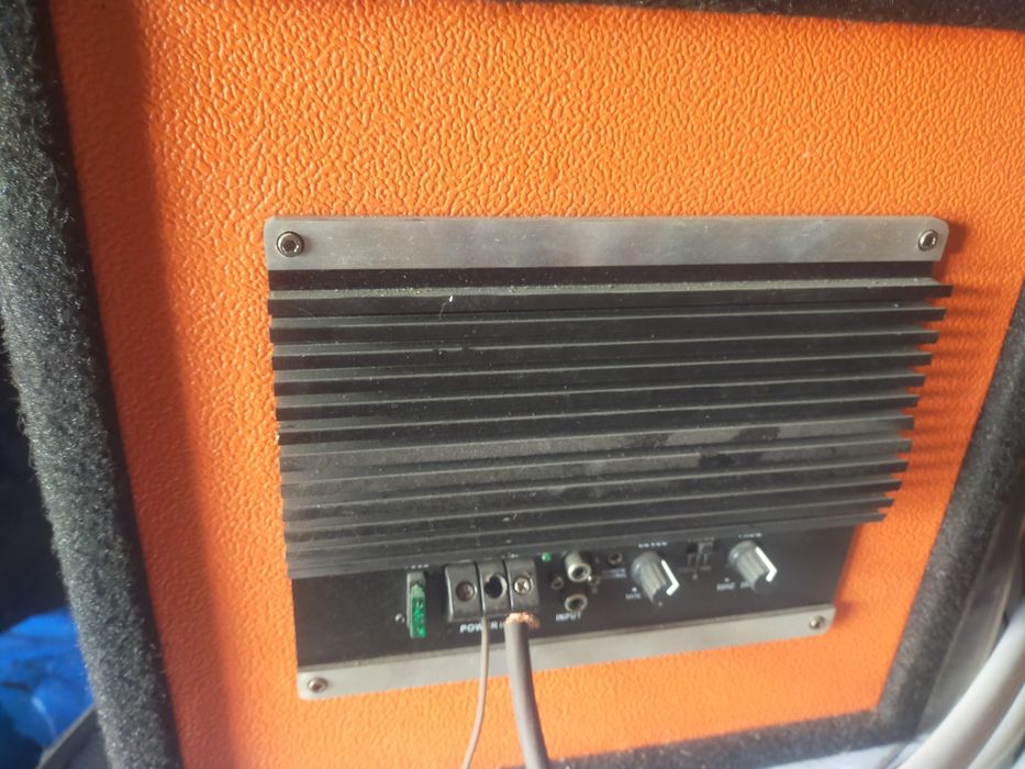 Продам сабвуфер новый