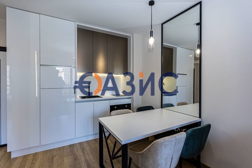 Продава се Двустаен апартамент в к.к. Слънчев бряг - 56 кв.м за 1230 €/кв.м - Снимка #2