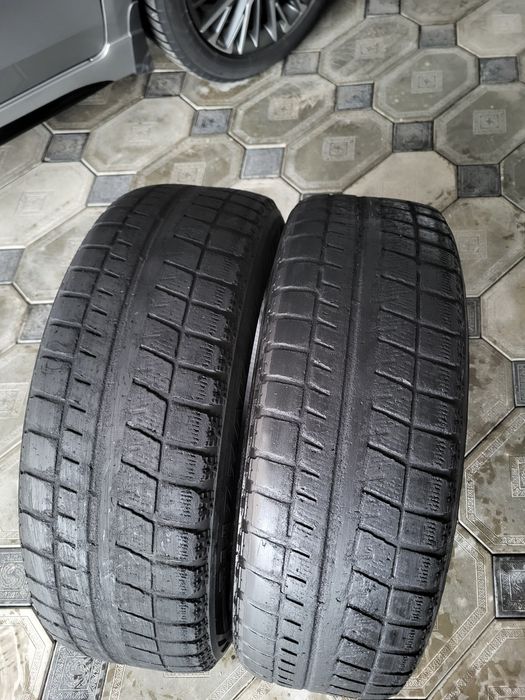 Продам Зимние  шины в паре BRIDGESTON 205/65/16