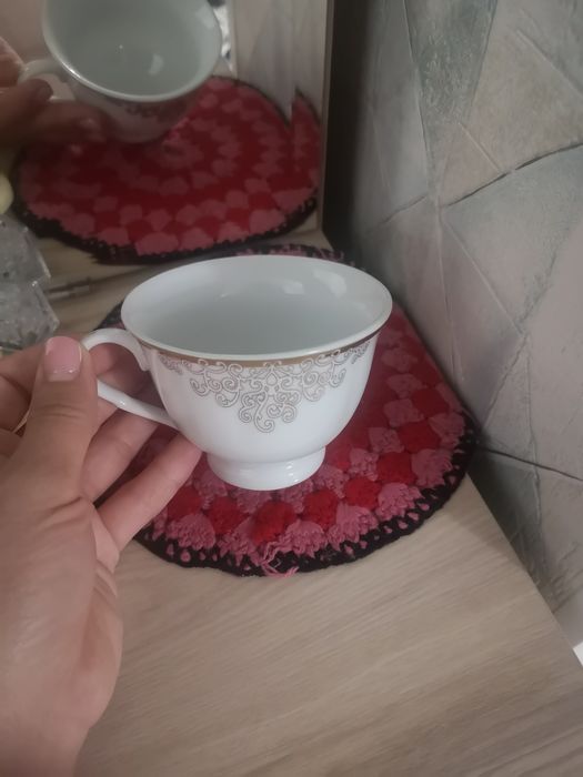Отдам чашки 12шт