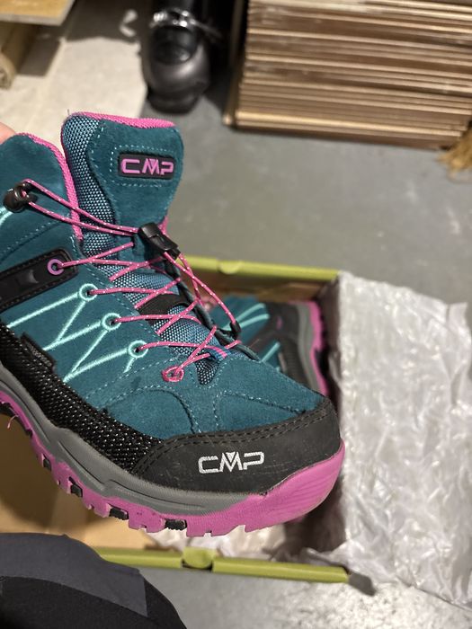 Bocanci munte aproape noi