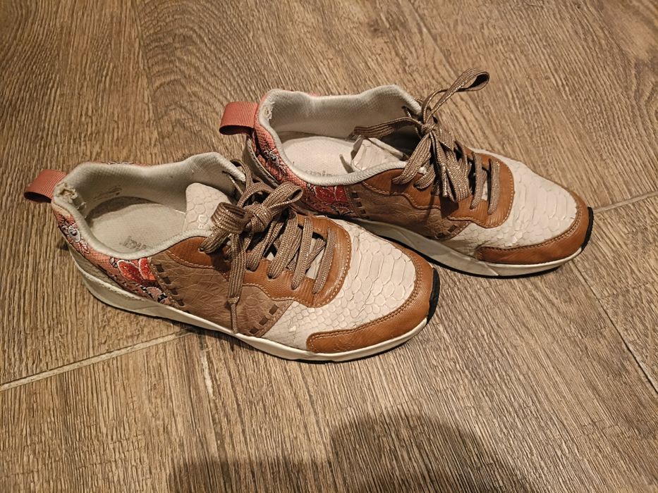 Adidași,pantofi Desigual 40