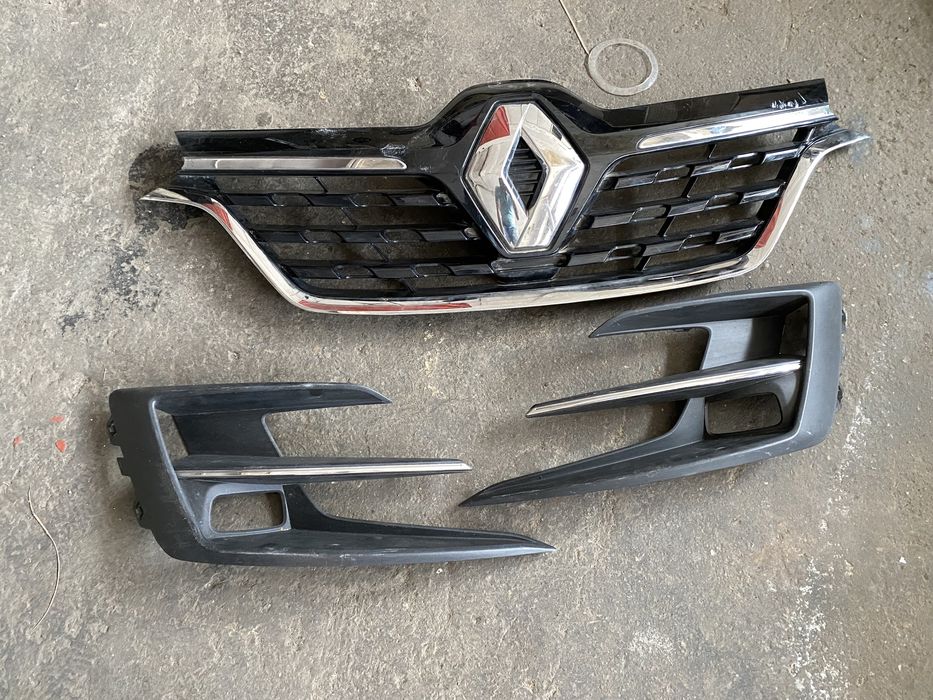 Grila Renault Megane 4 facelift 2020 - 2024 grile stanga dreapta