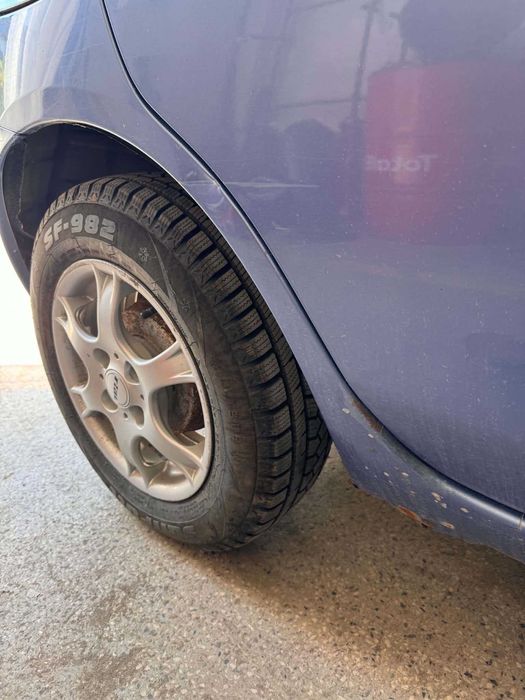 Продавам Nissan Micra
