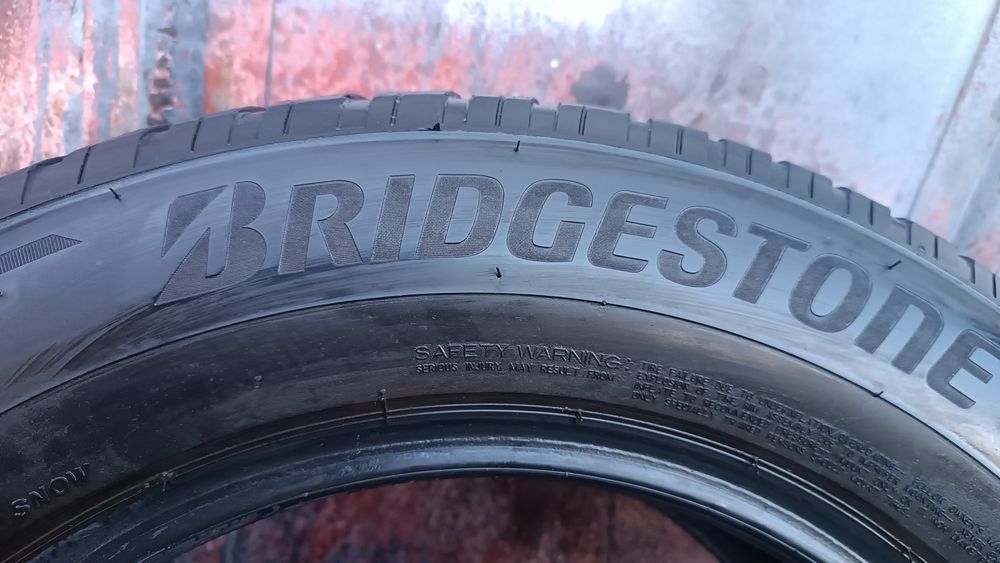 235/65/17 Bridgestone Дот 2422