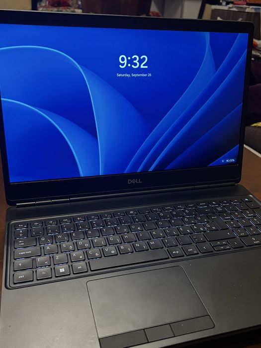 DELL Precision 7560