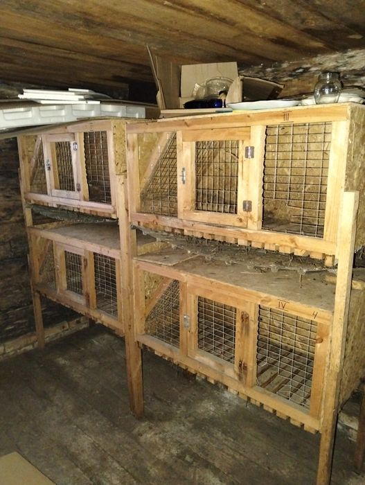 Продам клетки для кроликов.