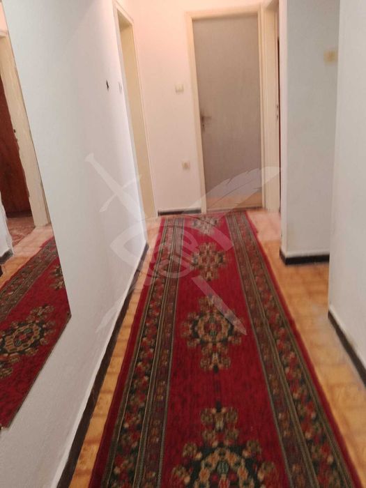 Двустаен - Славейков