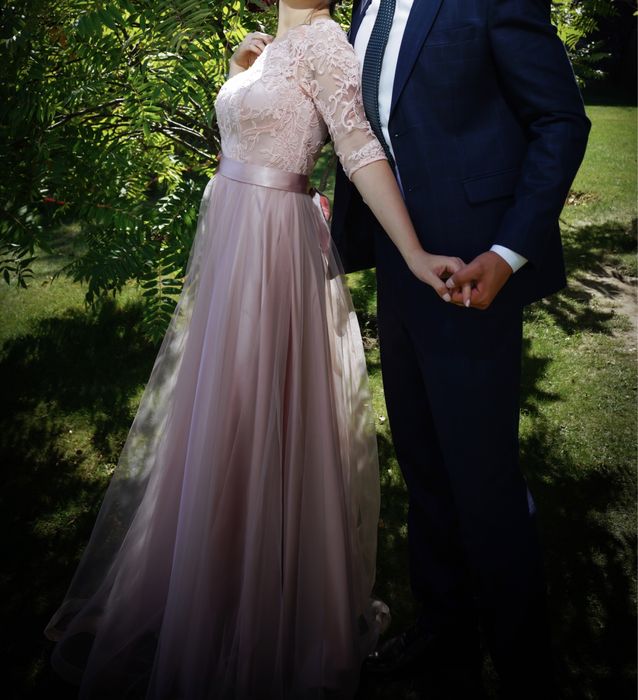 Платье вечернее