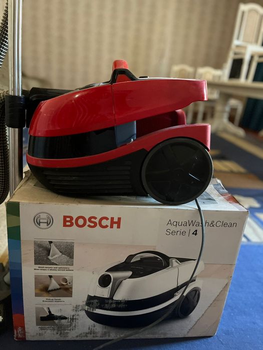 Пылесос.     BOSCH