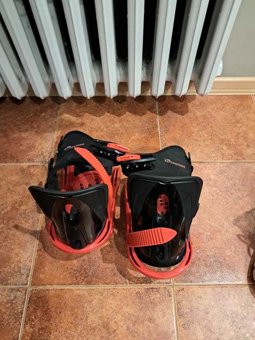 Детски сноуборд обувки и автомати
