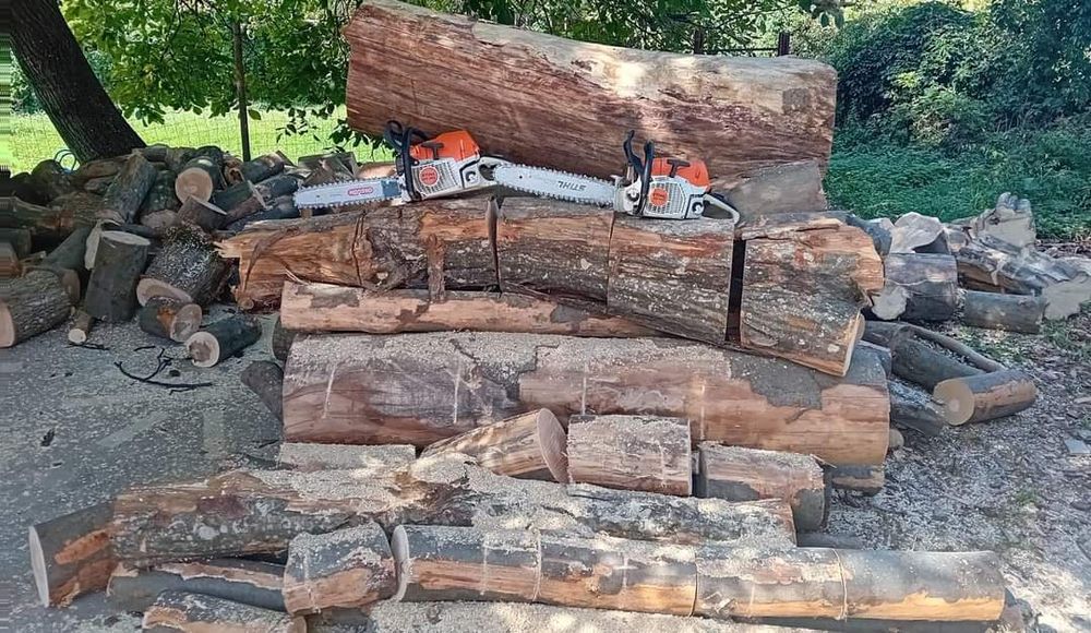 Tai lemne la domiciliu de foc, doar in Oravița la cererea clientului ș