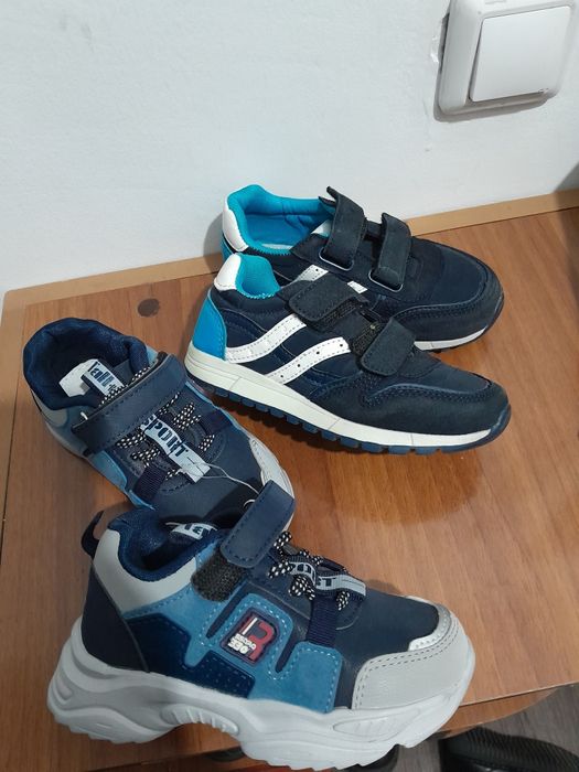 Кроссовки детские