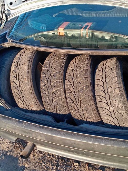 продаю ауди 80..