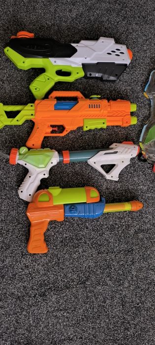Nerf , XShot ... colecție blastere cu proiectile sau apa  și vesta tactica
