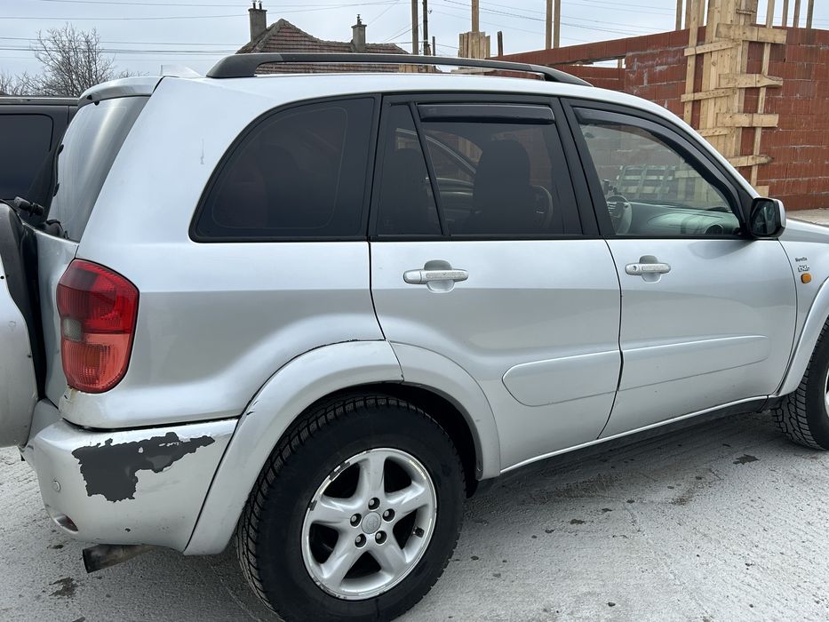 Toyota RAV4 2.0 D-4D – Надежден и поддържан автомобил