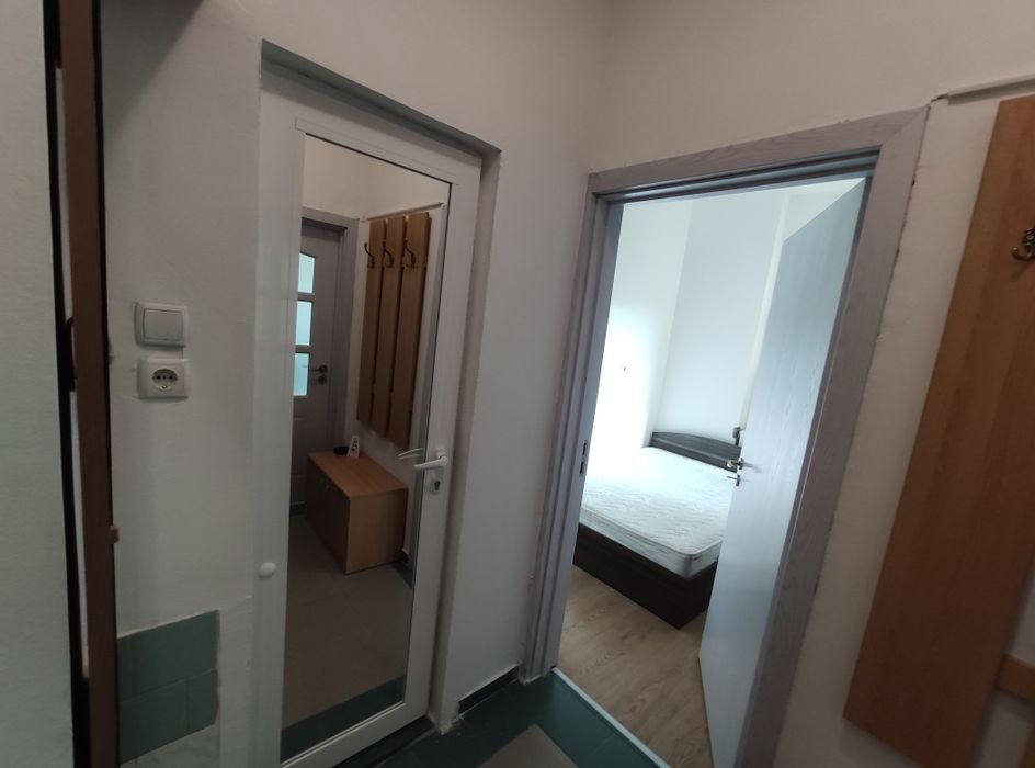 Дава се под наем Двустаен апартамент в София, Център - 38 кв.м за 498.27 € - Снимка #2