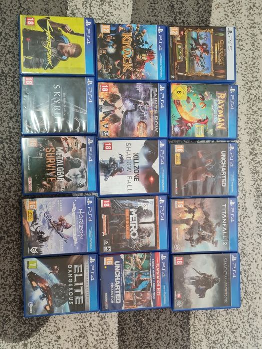 Pachet PS 4 + 100 jocuri