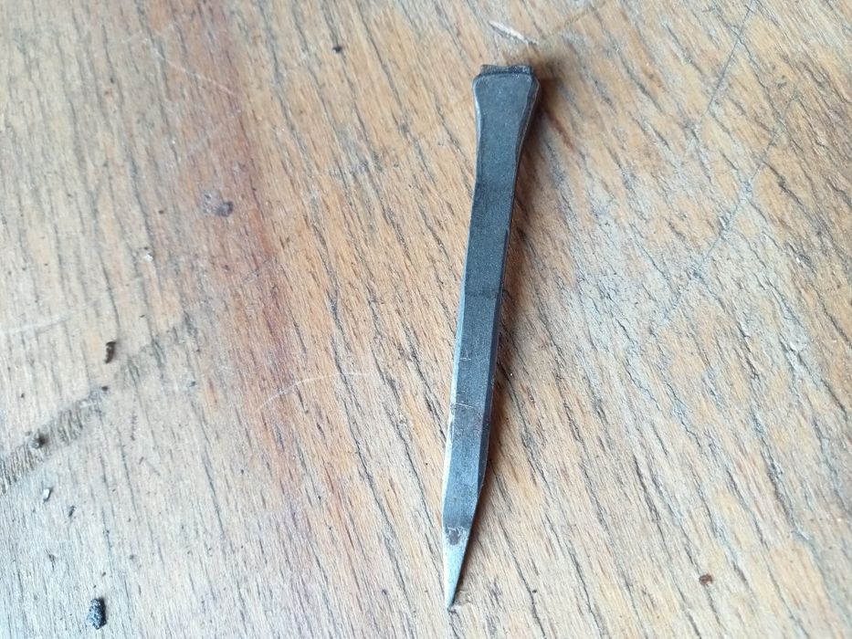 Гвозди ковочные. * 7 *