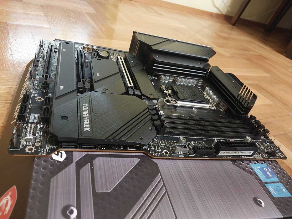 MSI Z690 Tomahawk Wi-Fi DDR5