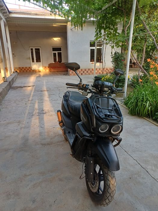 Sukuter Tank sotiladi xarajotlari yuq hamma joyi zur turipdi
