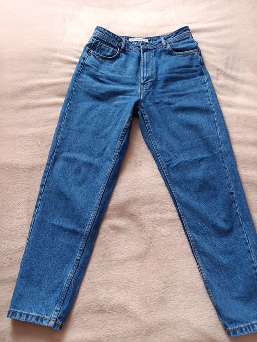 Джинсы  женские.