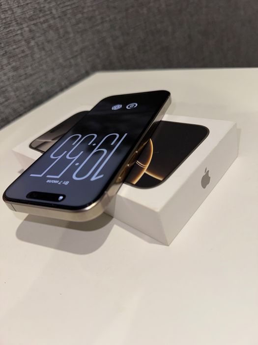 Продам Iphone 16 pro 256gb