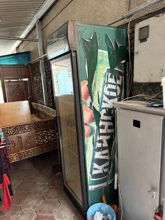 Продам холодильник Рабочий для напитков