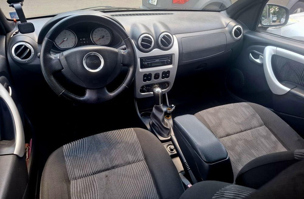DACIA Logan 2011 — imagine 5