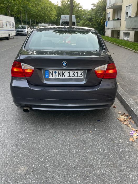 Vând schimb BMW e90