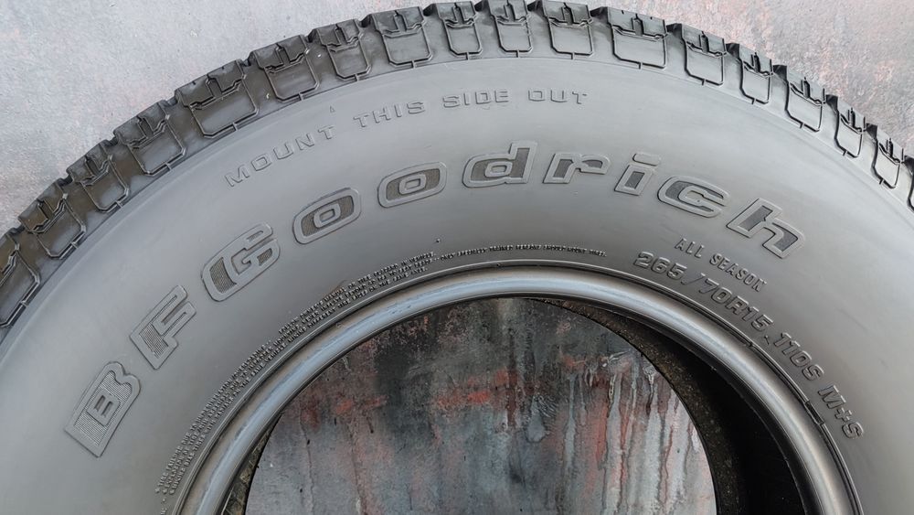 1брой всесезонна гума 265/70/15 BF Goodrich 
6.8мм